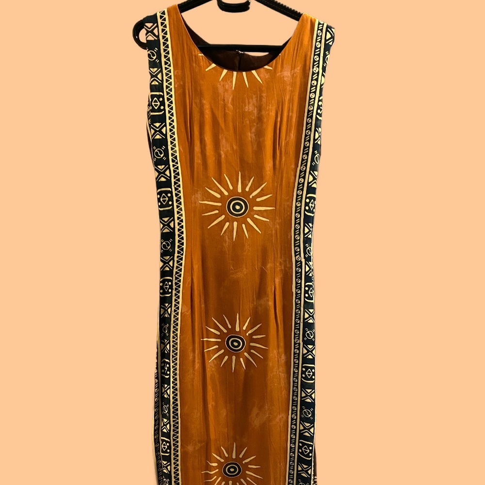 Sleeveless Sheath Dress, Multi-colored